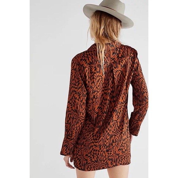 Free People x REVOLVE Brown Abstract Beatrice Mini *SKIRT* in Coffee Print Sz 6 - Picture 3 of 12